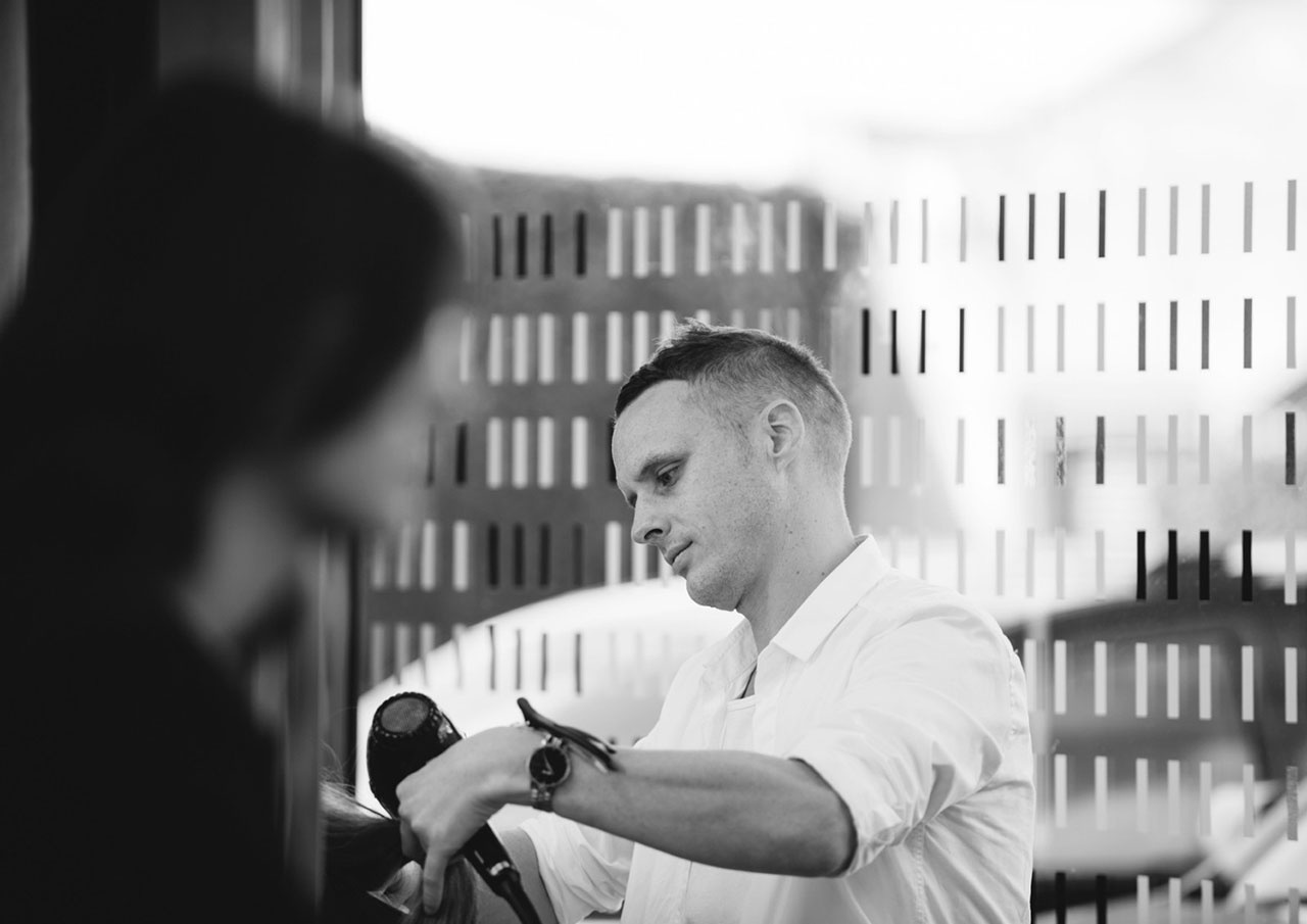 M11沙龍品牌logo及VI形象設(shè)計欣賞